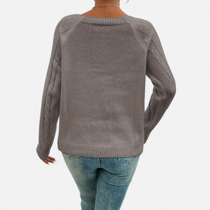 Ariste | Pull Femme en Maille Torsadée – Encolure Carrée Boutonnée & Manches Chauve‑Souris – Coupe Confort