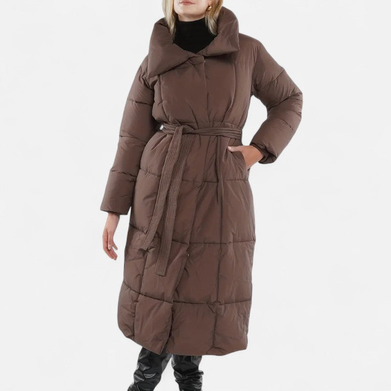 Ariste | Doudoune longue ceinturée avec col large pour femme