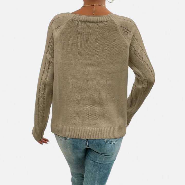 Ariste | Pull Femme en Maille Torsadée – Encolure Carrée Boutonnée & Manches Chauve‑Souris – Coupe Confort