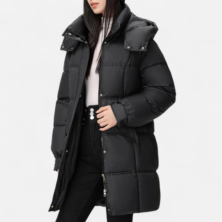 Ariste | Manteau matelassé à capuche mi-long pour femme