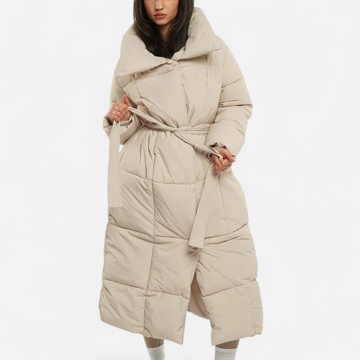 Ariste | Doudoune longue ceinturée avec col large pour femme