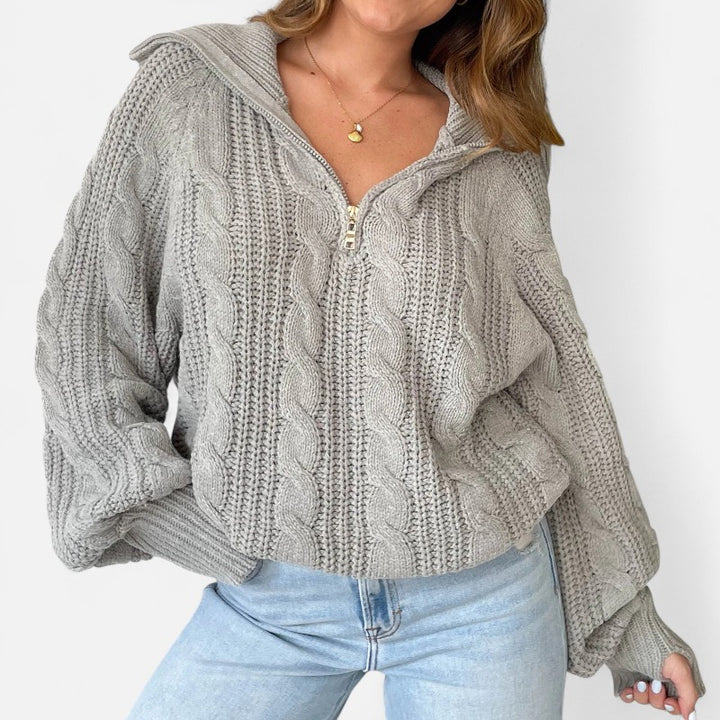 Ariste | Pull Femme à Demi‑Fermeture en Maille Torsadée – Col Revers & Coupe Relax