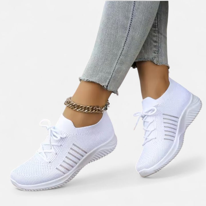 Ariste | Baskets orthopédiques respirantes et légères blanches pour femme – Stabilité et amorti à chaque pas