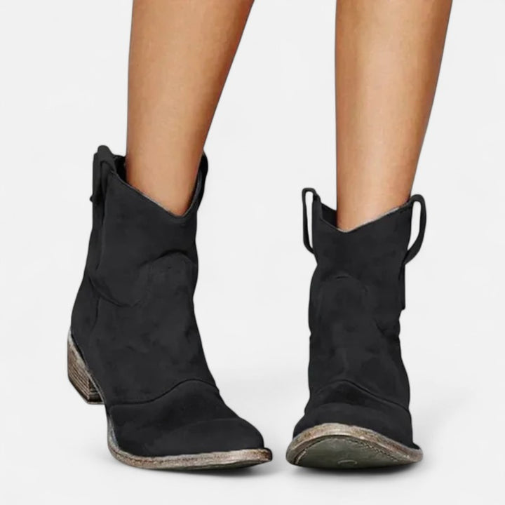 Ariste | Bottines vintage style cowboy avec détails brodés et talon bas