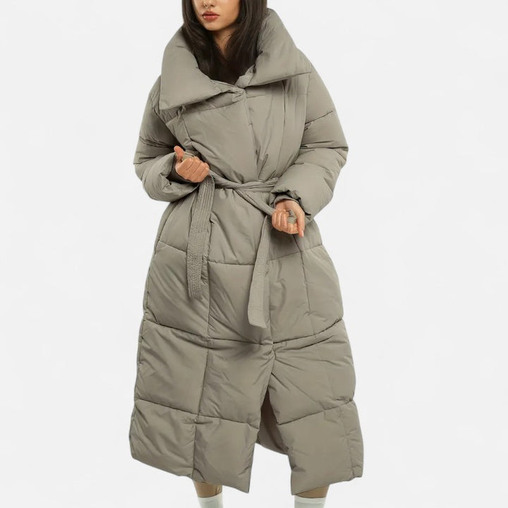 Ariste | Doudoune longue ceinturée avec col large pour femme
